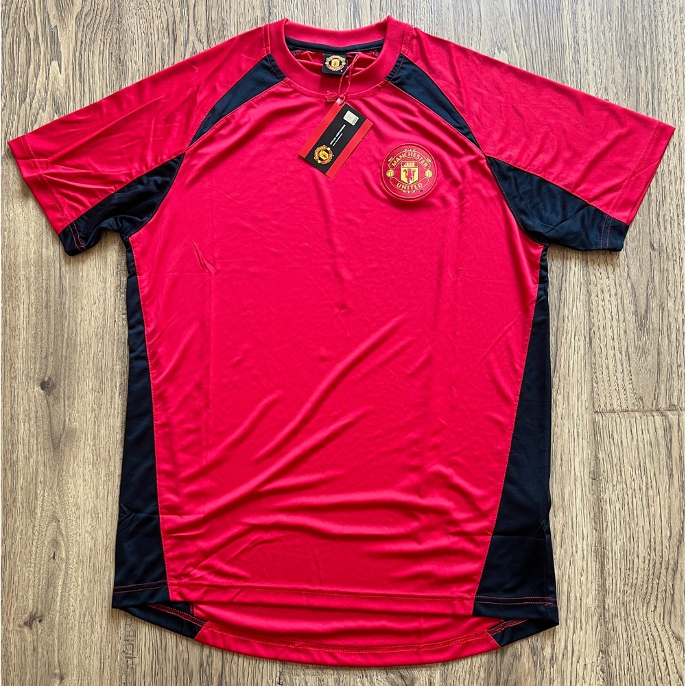 New with Tags Manchester United FC Red Black T-Shirt Mens Medium Official